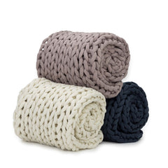 Three rolled blankets #Color_Dusty-Rose