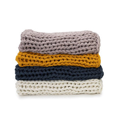 Four stacked blankets #Color_Dusty-Rose